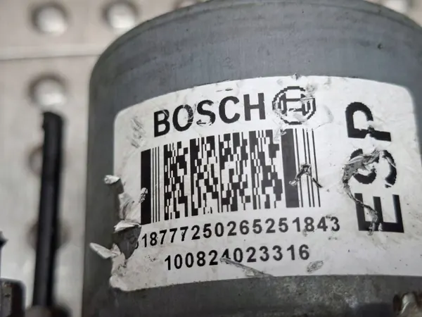 Contrôleur Pompe ABS OEM S26279046 pour Fiat Bravo II image 4