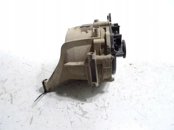 Vaihtovirtageneraattori Mercedes A0001502850 W461 14V 150A image 4