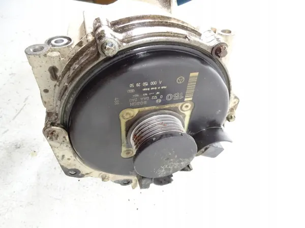 Vaihtovirtageneraattori Mercedes A0001502850 W461 14V 150A image 8