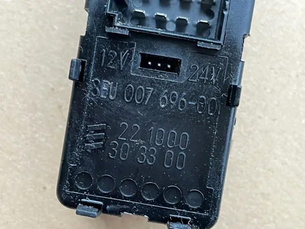 Webasto-Steuergerät OEM 8EU007696-00 für Audi 100 A4 C4 image 3