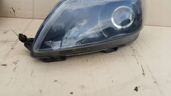 FARO DI FRONTAL COMPLETO SKODA FABIA 2 II LIFT MONTE CARLO image 9