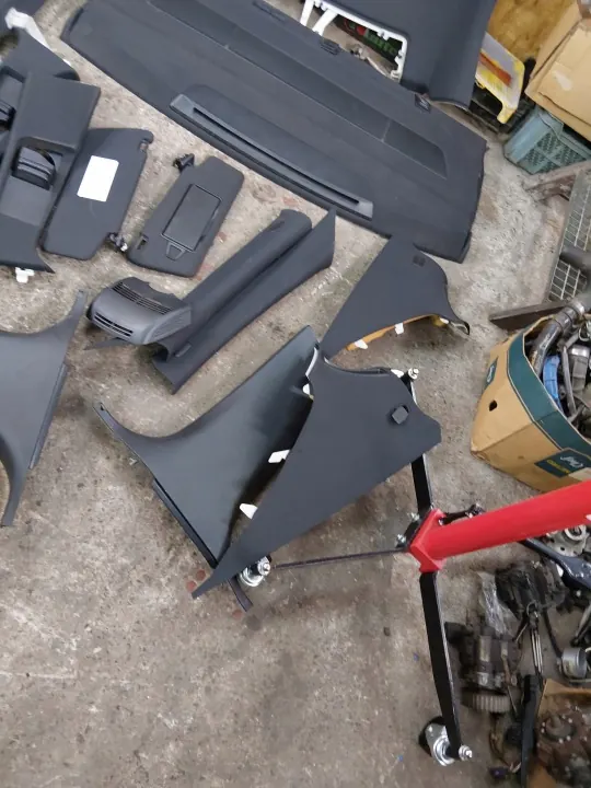 Clip de pare-soleil Mercedes W212 Classe E OEM - Plastique noir image 10