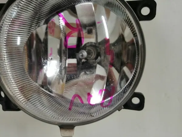 Toyota Rav 4 2018- Farol de Neblina Frontal Direito Halógeno image 2