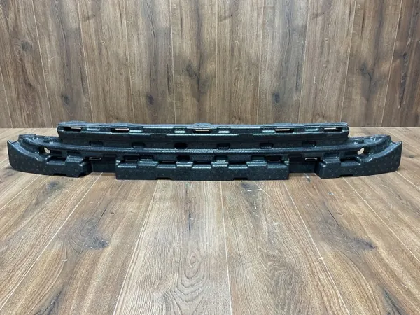Absorbente parachoques trasero OEM 4J3802972 Audi E-Tron GT image 2