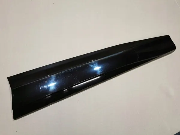 Audi Q4 e-tron Sportback Framre Höger Dörrlist OEM 89A853960C image 3