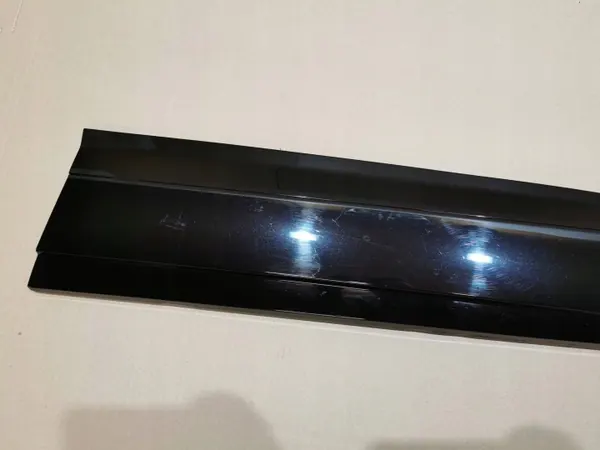 Audi Q4 e-tron Sportback Framre Höger Dörrlist OEM 89A853960C image 4