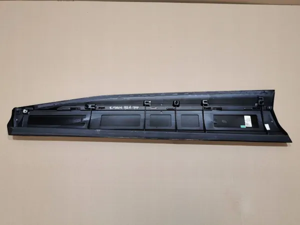 Audi Q4 e-tron Sportback Framre Höger Dörrlist OEM 89A853960C image 7