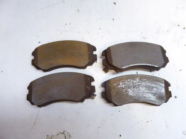 Discos e pastilhas de freio dianteiros Hyundai Tucson I 04-10 OEM image 4