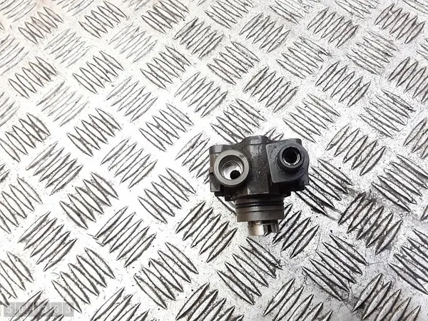 Brandstofpomp Mercedes A W168 1998 1700cdi a6110900250 image 4