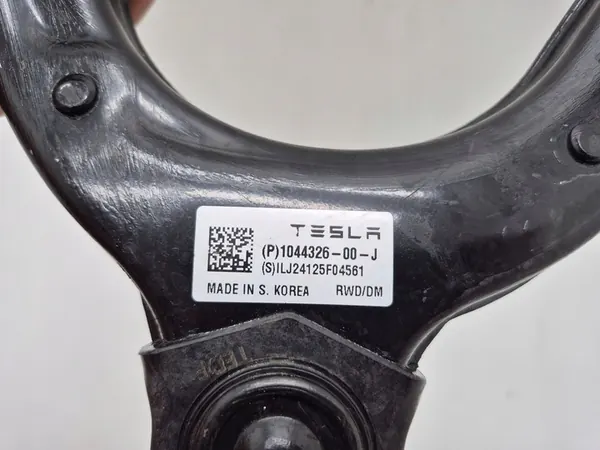 Braccio di Controllo Superiore Destro Anteriore TESLA MODEL 3 image 3
