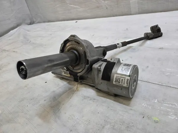 Opel Adam sähköinen ohjauspumppu OEM 13430146 image 3