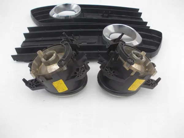 Halogeen Voorbumperrooster Mercedes A W169 Lift A1698871115 image 8