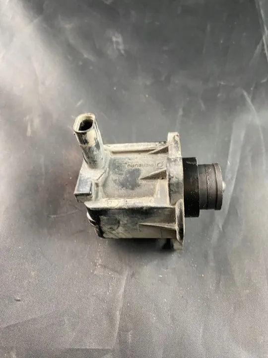 Tuyau de Valve Ford OEM CJ5G9U465 - État Utilisé image 3
