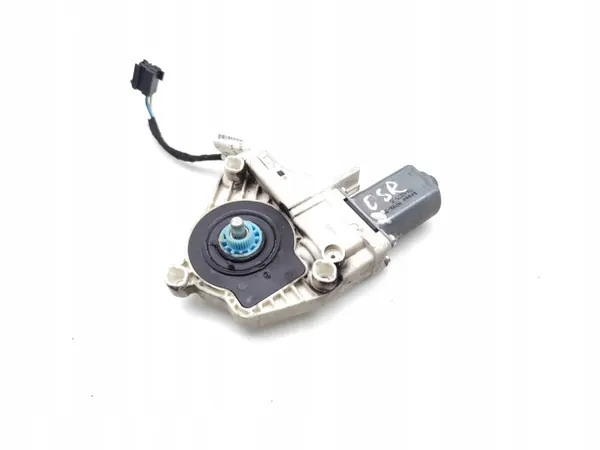 Moteur de vitre arrière droit Audi A6 C6 2.0 TDI OEM 8K0959812B image 3