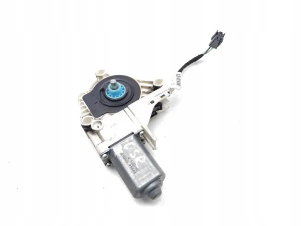 Moteur de vitre arrière droit Audi A6 C6 2.0 TDI OEM 8K0959812B image 4