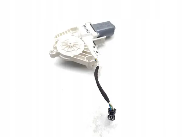 Moteur de vitre arrière droit Audi A6 C6 2.0 TDI OEM 8K0959812B image 6