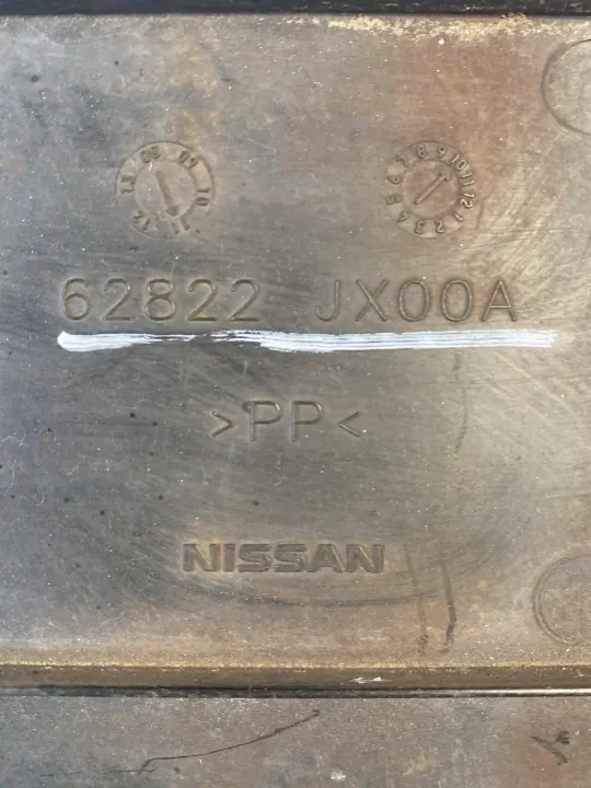Couvercle moteur Nissan NV200 OEM 62822JX00A (2009-2026) image 3