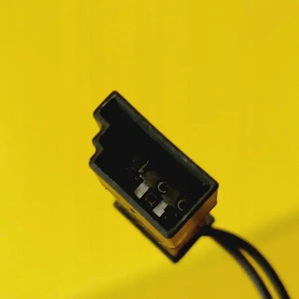 Kattoluukun lukitusmikrosiru BMW E46 Kombi 8385694 image 4