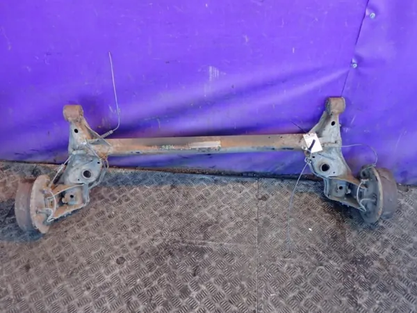 Viga do eixo traseiro Opel Corsa C OEM Zawada-385546- image 2