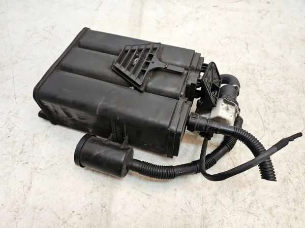 Mercedes S550 W222 Hiilifiltteri OEM A2224701400 image 2