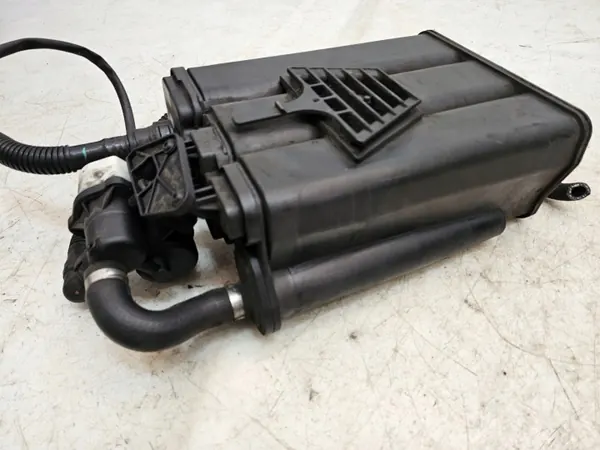 Mercedes S550 W222 Hiilifiltteri OEM A2224701400 image 5
