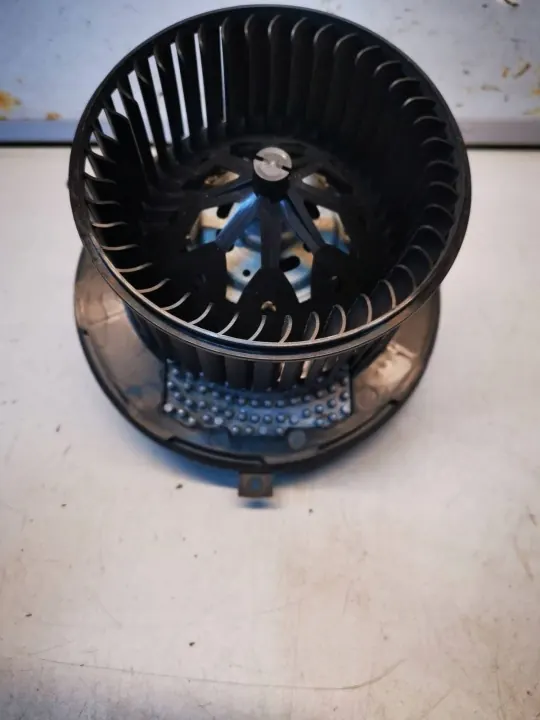 Gebruikte Volkswagen OE blazermotor 1K1820015 image 2