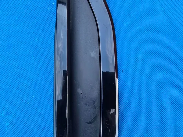 Bordure de Grille D'Aile Droite BMW X5 G05 image 3