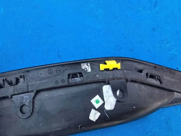 Bordure de Grille D'Aile Droite BMW X5 G05 image 7