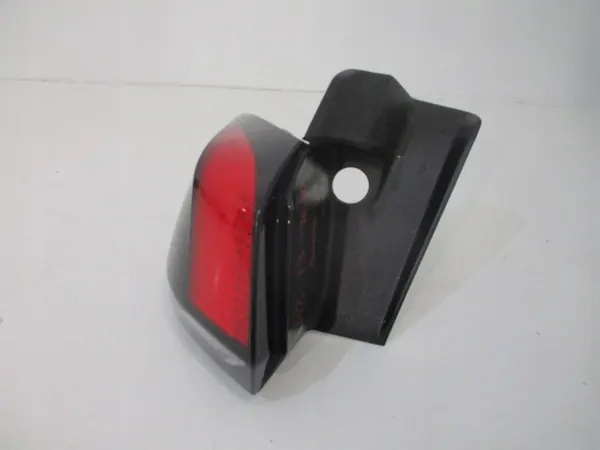 PEUGEOT 5008 II P87 Lámpara Trasera Izquierda image 3