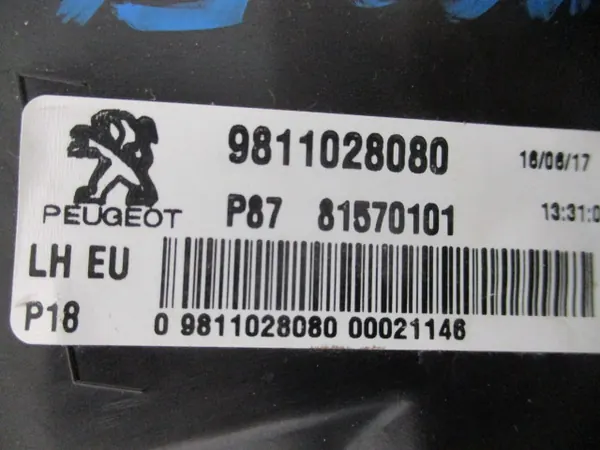 PEUGEOT 5008 II P87 Lámpara Trasera Izquierda image 7