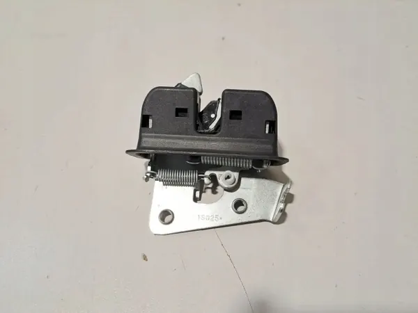 Taka päänoja oikea OEM 7465728 BMW M8:lle image 2