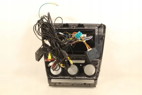 Radio Skoda Octavia II Lift OEM 4567823 - Usado image 3