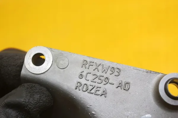 Nockenwellen-Phasenventil Links OEM 6C259-AD Jaguar image 8