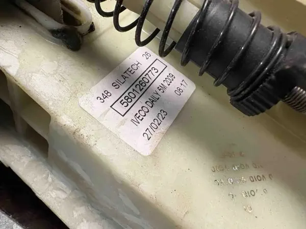 Iveco OE Versnellingspook OEM 5801260773 - Gebruikt image 6