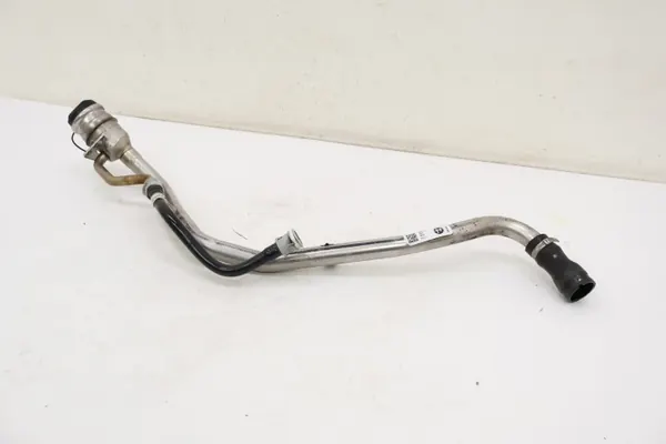 Alfa Romeo Giulia Kraftstoffeinfüllstutzen OEM 00505511570 image 5