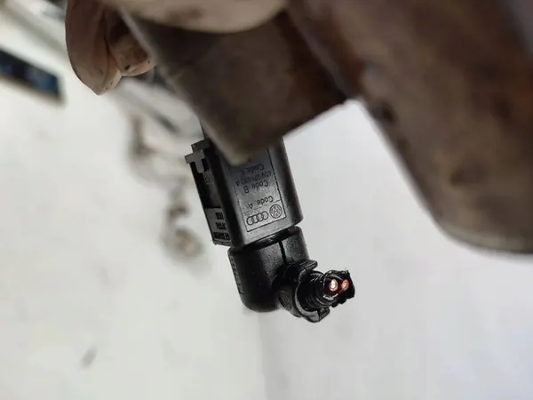 Hochdruckpumpe VW Golf V Passat B6 1.6 FSI OEM 03C127025R image 5