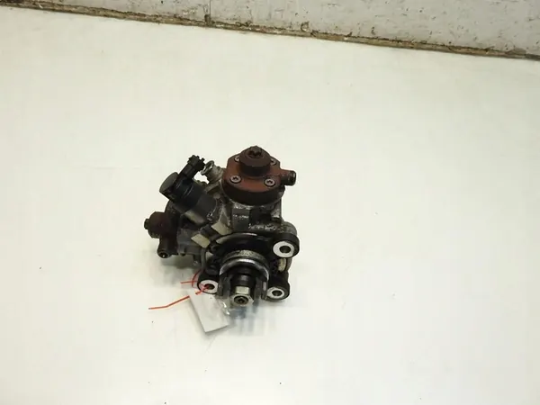 VOLVO V70 C70 V50 Kraftstoffpumpe 0445010618 image 3