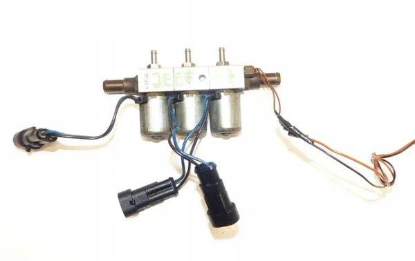 LPG ruiskutuskaide OEM 67R-010494 Jeep Libertylle image 2