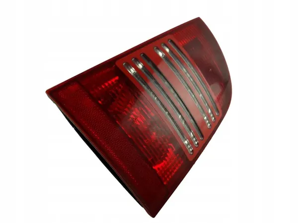 Luz trasera derecha Magneti Marelli Skoda Octavia image 3