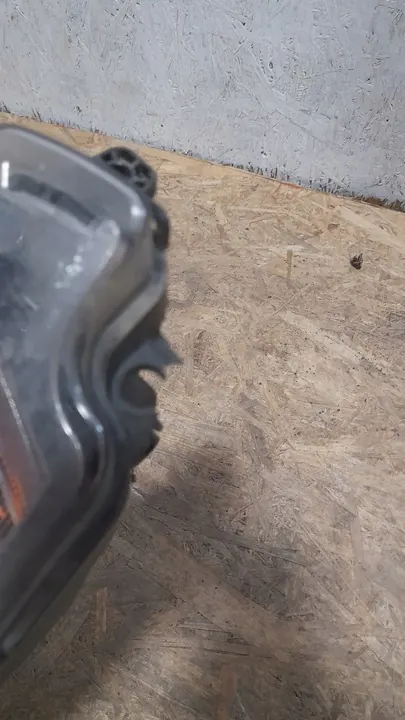 Farol Halógeno Passat B8 image 2