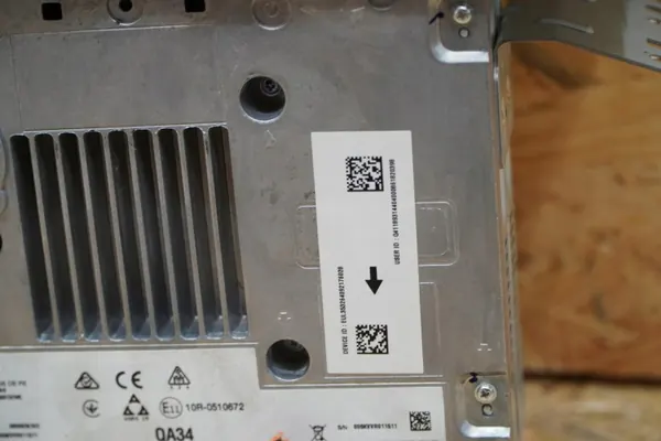 OEM 96560-Q4340 navigointiyksikkö Kia Niro 21r:lle image 7