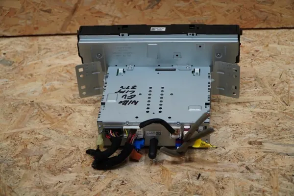 OEM 96560-Q4340 navigointiyksikkö Kia Niro 21r:lle image 9