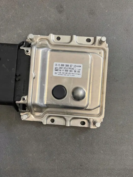 Mercedes AdBlue-regelunit OEM A0009006712 image 3