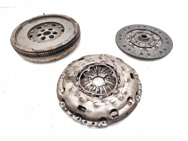 Conjunto de embreagem Skoda Octavia 2.0 TDI RS Diesel 2016 OEM image 10