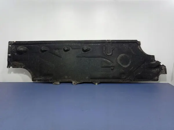 Porsche Panamera 971 Underkroppsskydd Höger OEM 971825522G image 3
