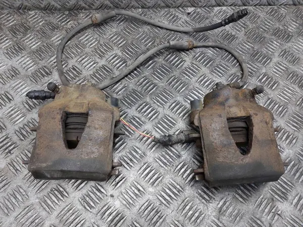 Bromsskivor + Belägg + Bromsok Fram OEM VW Golf VI image 6
