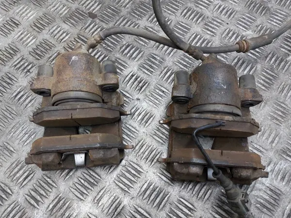 Bromsskivor + Belägg + Bromsok Fram OEM VW Golf VI image 7