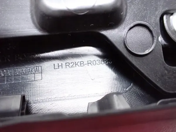 OEM R2KB-R03683 Frontlinke Säulenverkleidung für Ford Capri image 3