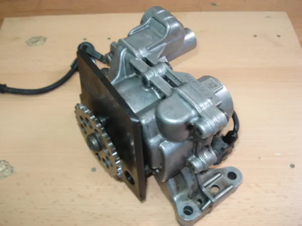 Pompe à huile Volvo OEM 31452517 pour S60 V40 XC60 XC90 image 10