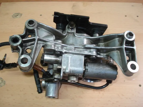 Pompe à huile Volvo OEM 31452517 pour S60 V40 XC60 XC90 image 5
